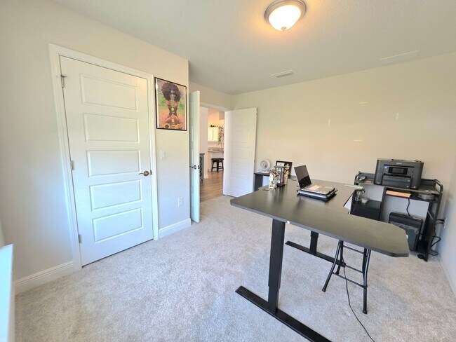 Building Photo - Spacious 4BR Home Near Navy Federal & UWF ...