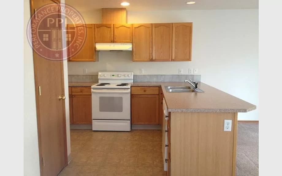 Building Photo - 3625 NE 157th Ave