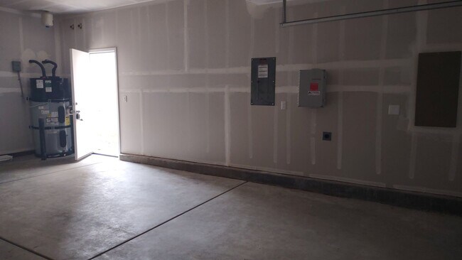 Building Photo - 6064 Sunscape Wy