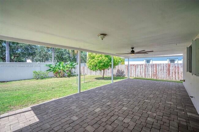 Building Photo - 13340 NW 8th Ct