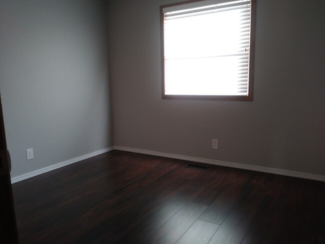 Building Photo - 5656 S Onaga Pl