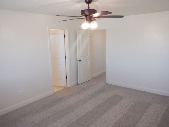 Building Photo - 3 Bed - 2.5 Bath, Newer Construction, Larg...