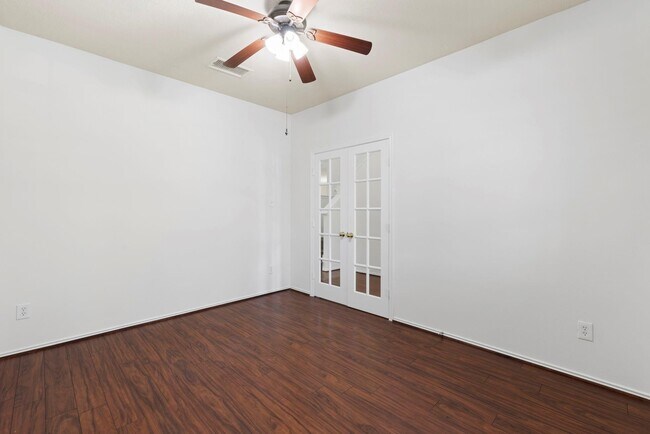 Building Photo - 20315 Mammoth Falls Dr