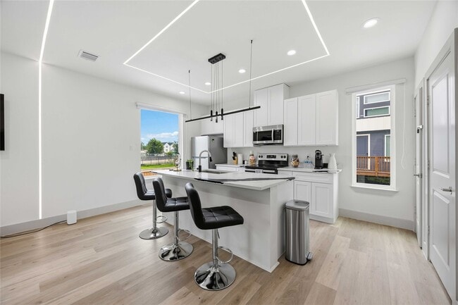 Building Photo - 1907 Hailey St