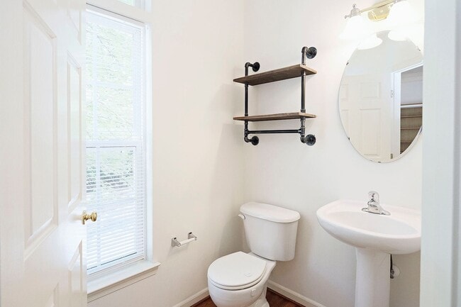 Building Photo - Pet-Friendly Cherry Hill Townhome