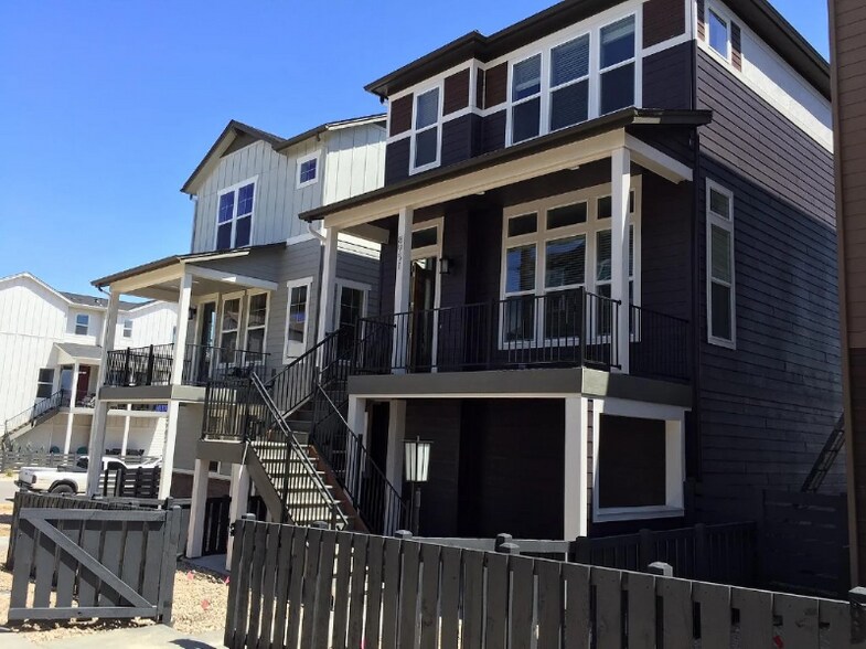 Building Photo - 8951 Ramblestone St