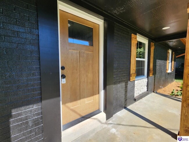 Building Photo - 818 Mohave Ct