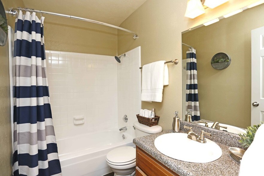 Summerwood Cove 9821 Summerwood Cir Dallas TX 75243 Apartment Finder