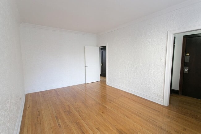 Floorplan - 5415 S. Woodlawn Avenue
