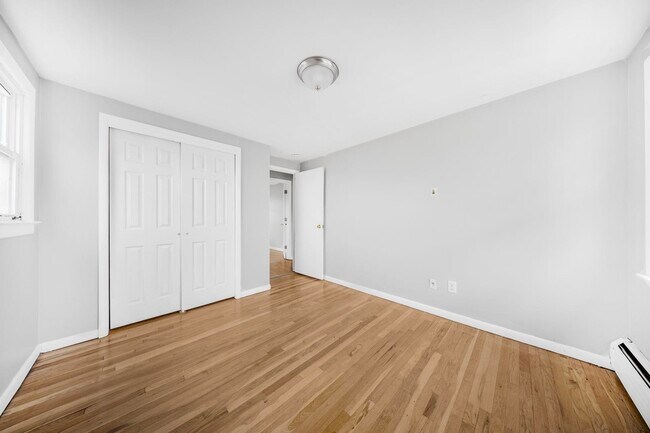 Building Photo - 420 Kipp Ave