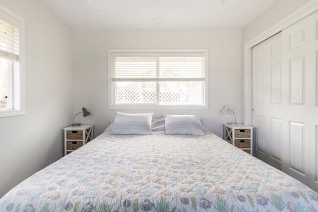 Building Photo - Fully Furnished Studio in Hawaiian Paradise Park