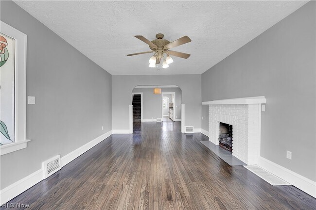 Building Photo - 7514 Bertha Ave