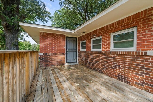 Building Photo - 3360 Berea Rd