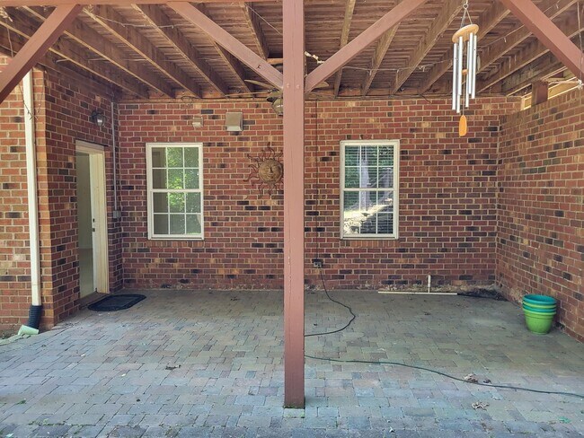 Building Photo - 15815 Waldrop Hill Ct