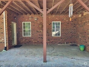 Building Photo - 1 bedroom basement apartment