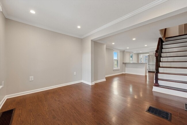 Building Photo - Recently Renovated 2 Bed 1 Bath Twin in West Chester Borough!