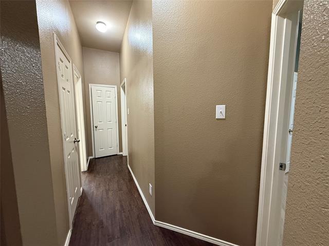 Building Photo - 816 Lake Grove Dr