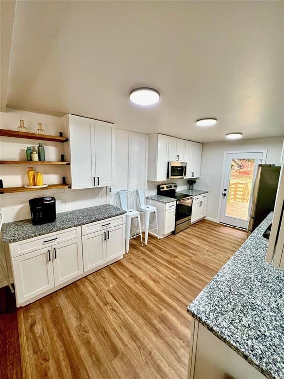 Building Photo - 695 Kennesaw Dr