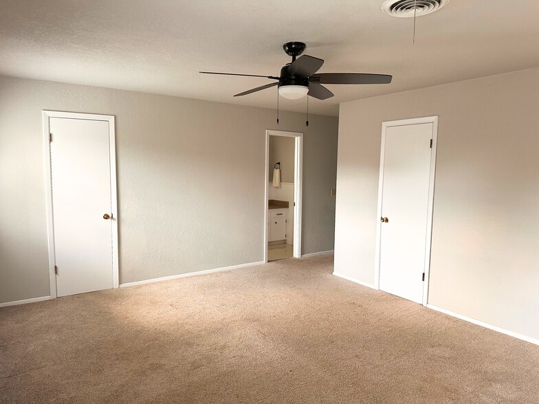 Building Photo - 6007 Palmetto Trl