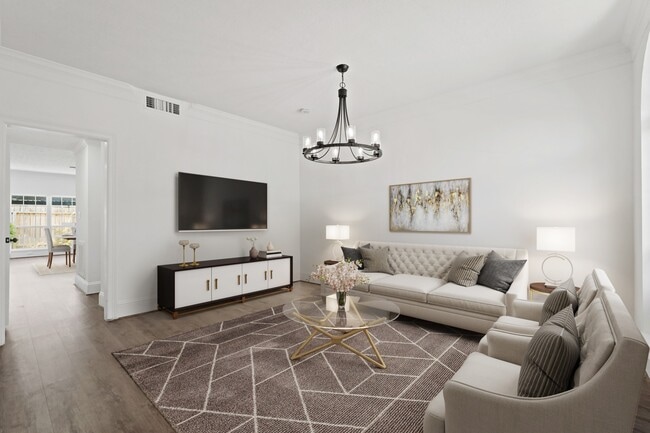 Primary Photo - 2010 Stoney Brook Dr