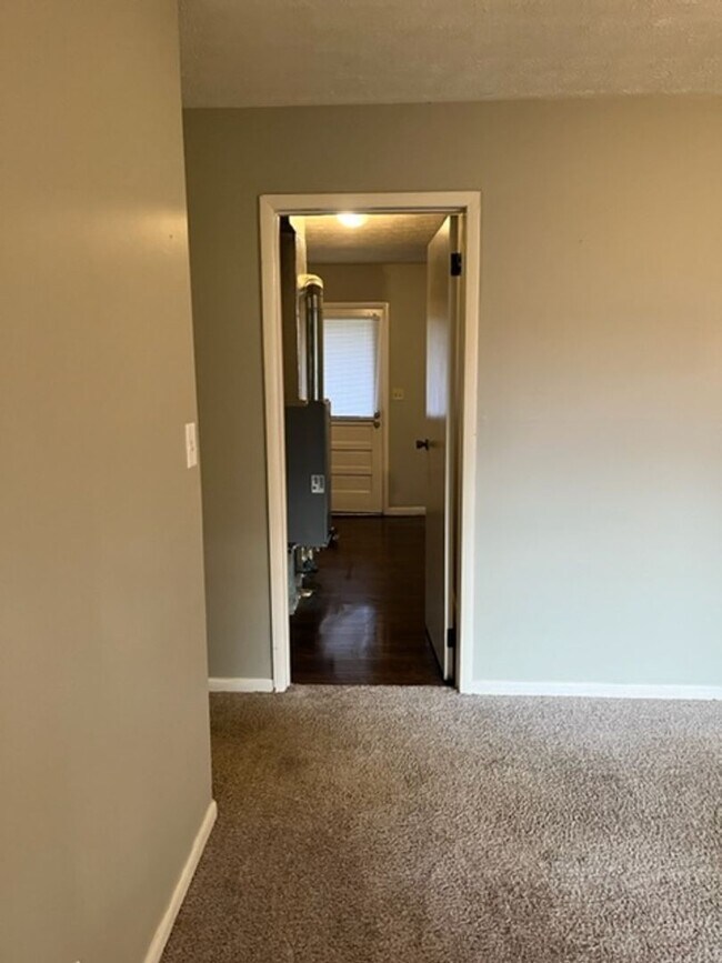 Building Photo - 4405 W Wagonwheel Trail