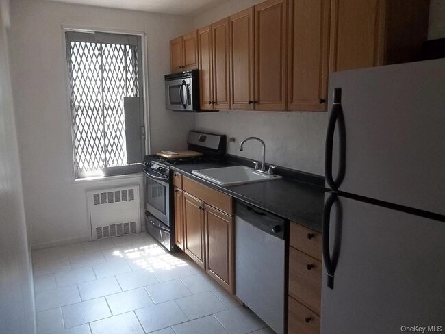 Building Photo - 3310 Avenue H