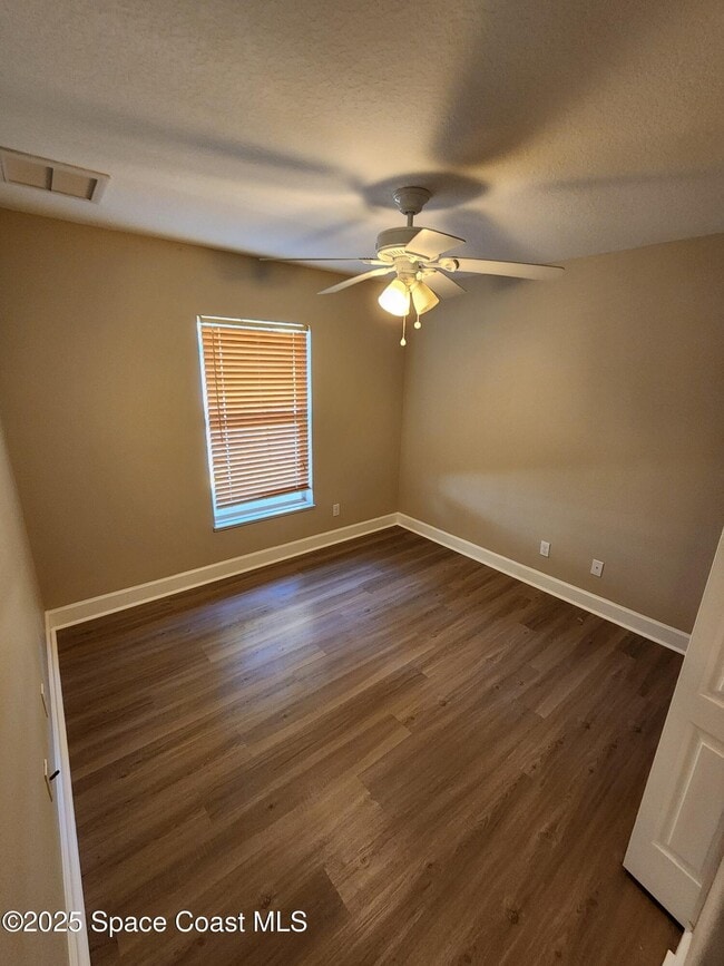 Building Photo - 1244 Lynne Dr