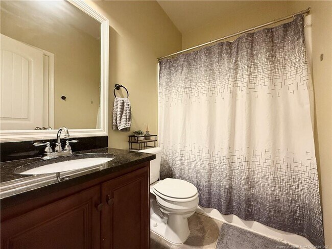 Building Photo - 642 Regimental Dr