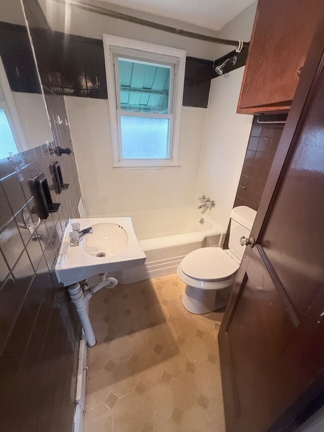 Building Photo - 3626 Dudley Ave