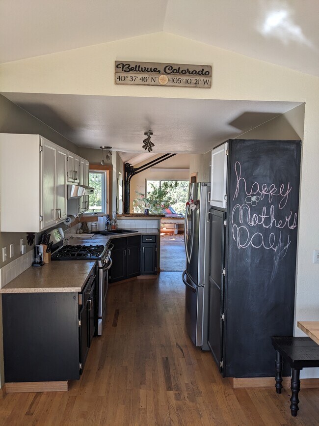 Building Photo - 6009 Blue Spruce Dr