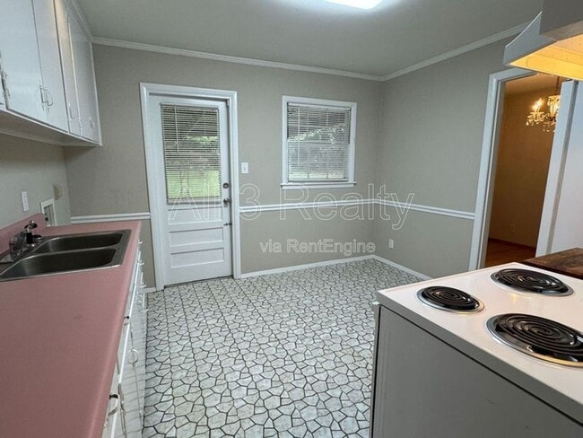 Building Photo - 3390 Arborfield Rd
