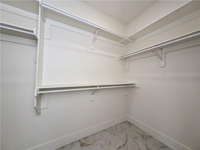 Building Photo - 25 Thornaby Dr