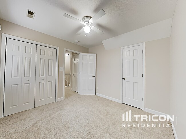 Building Photo - 901 Big Bend Ct