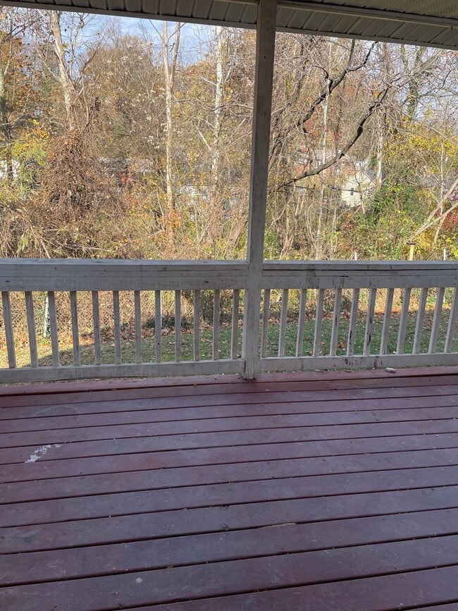 Building Photo - 645 W Northwest Blvd