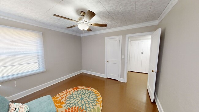 Building Photo - 2 acres in Millbrook w/ large screened in ...