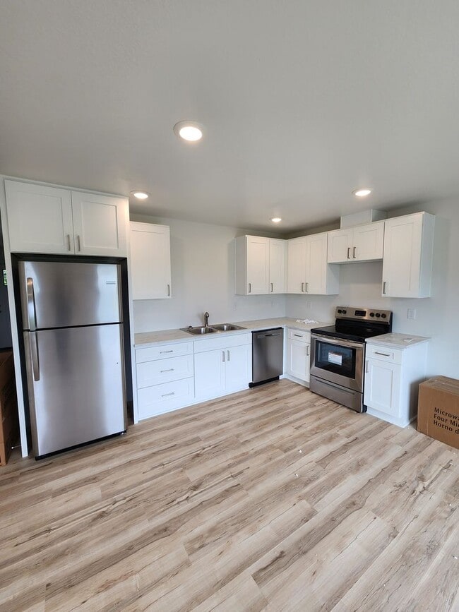 Building Photo - 1014 Peach Rd