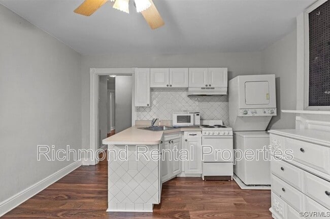 Building Photo - 1828 Parkwood Ave