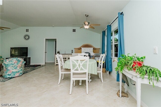 Building Photo - 11693 Oakland Dr