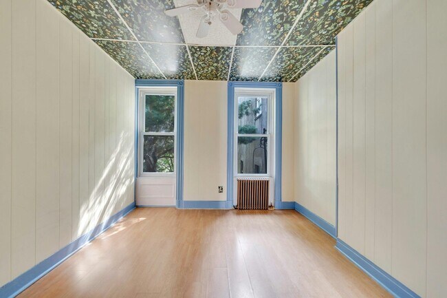 Building Photo - 546 Palisade Ave
