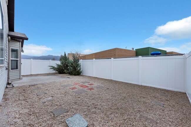 Building Photo - 1105 Haworth Dr