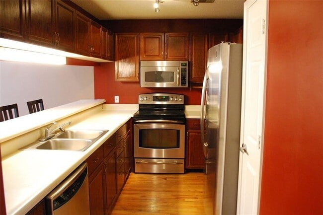 Building Photo - 3502 Tradewinds Dr