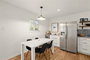 Building Photo - 3011 Yellowpine Terrace