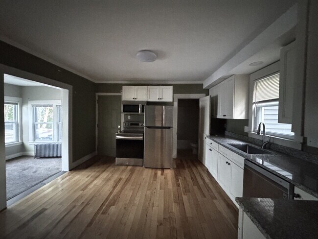 Building Photo - Spacious 2-Bedroom + Bonus Room in the Heart of Westbrook – $2,400/Month