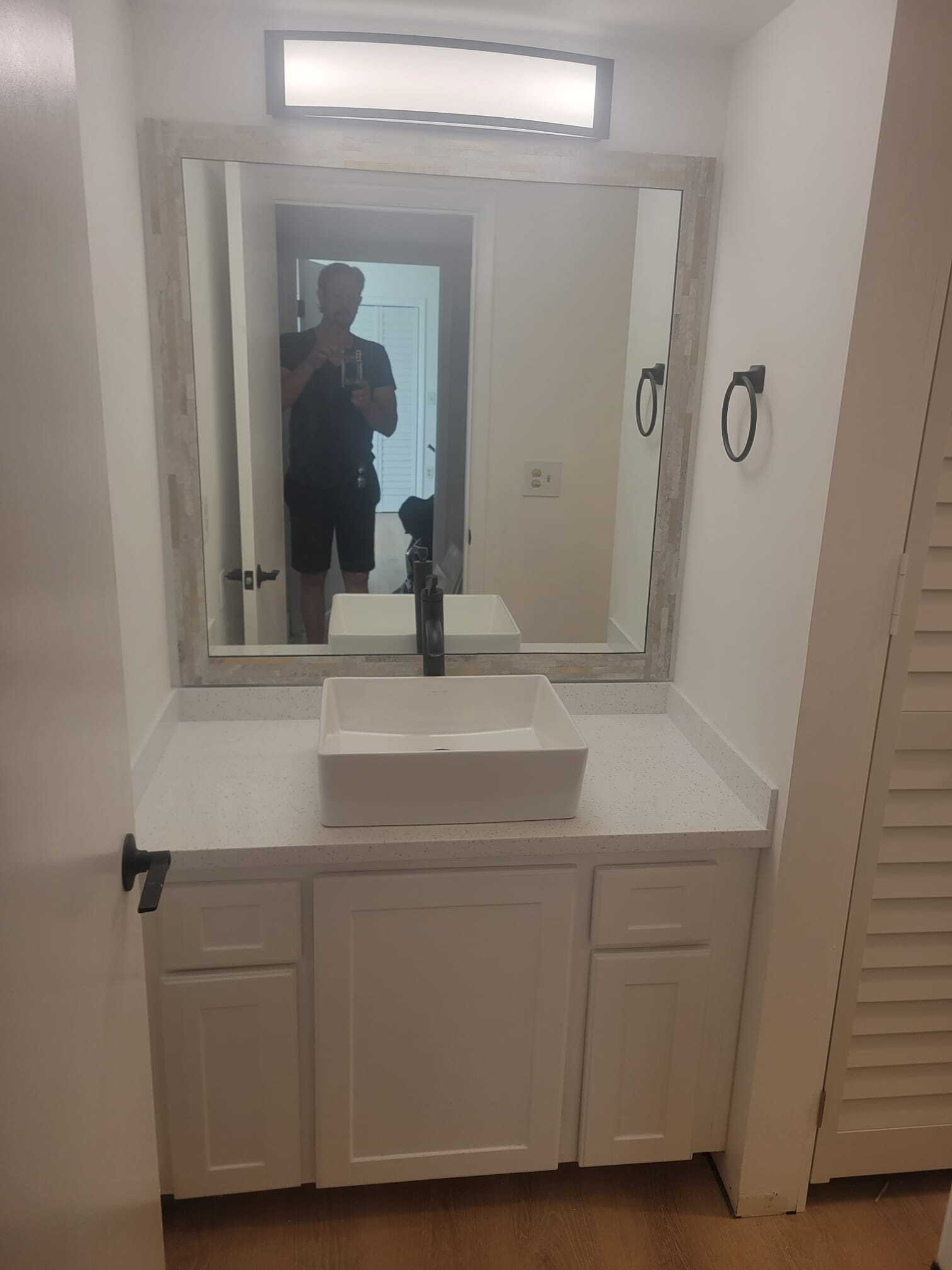 Building Photo - 570 N Tropic Ln