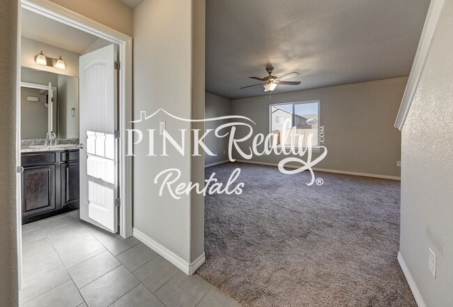 Building Photo - 10832 Yuba Dr