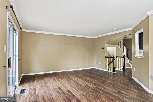 Building Photo - 43515 Blacksmith Square