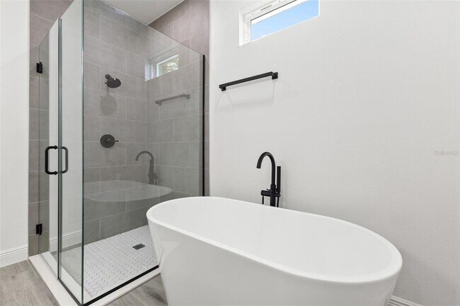 Building Photo - 1771 Roseberry Ln