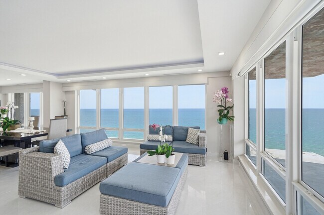 Building Photo - 4100 Galt Ocean Dr