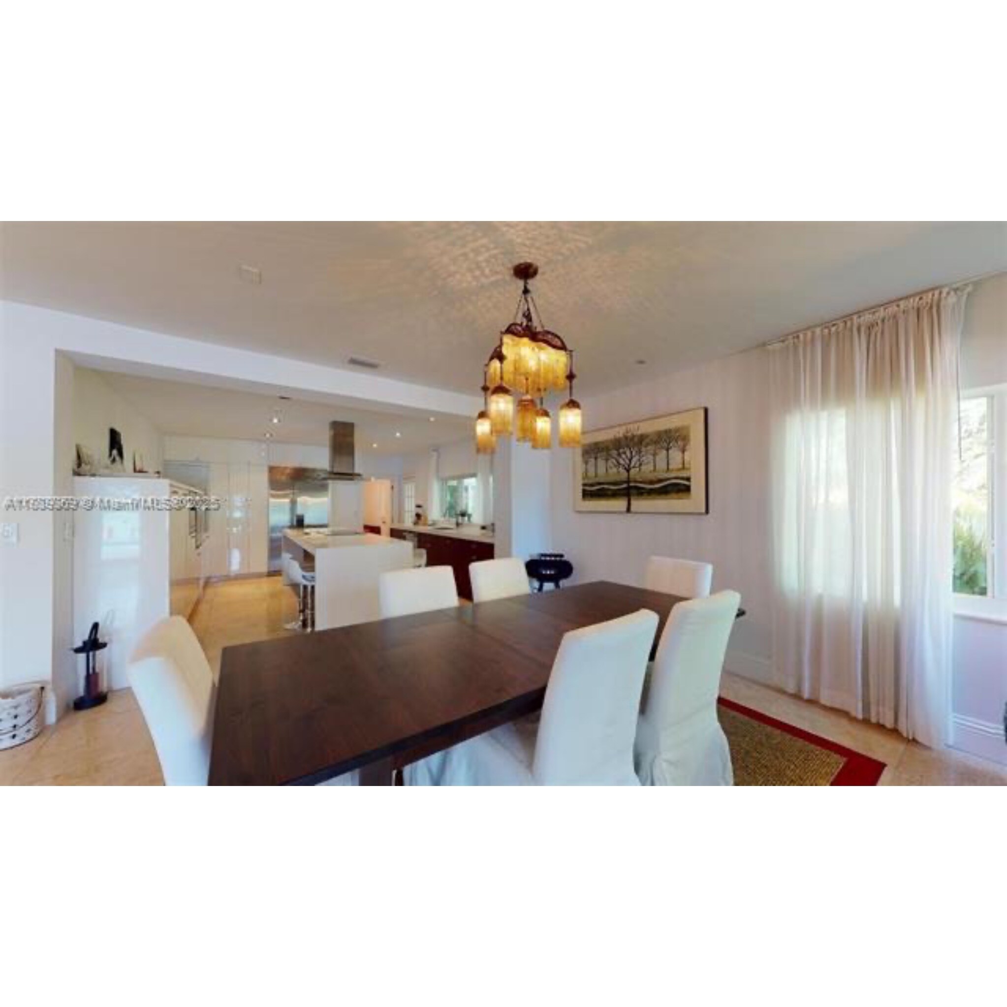 Building Photo - 6015 Pine Tree Dr