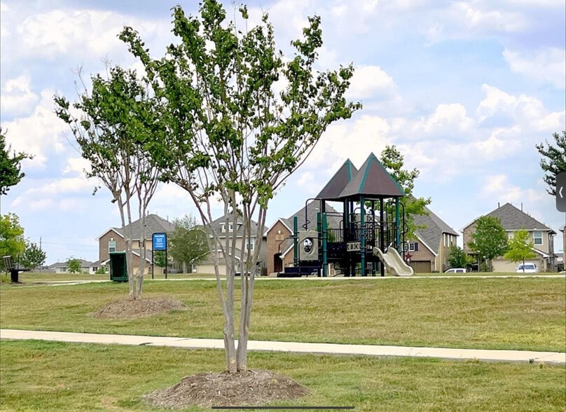 Building Photo - 14239 Oro Valley Dr